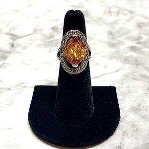 Elegant Silver and Orange Gemstone Ring